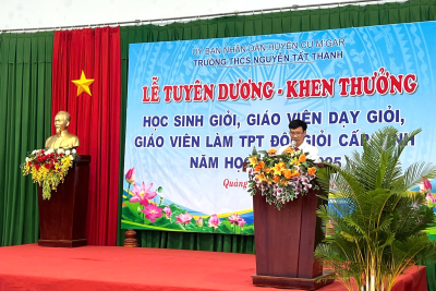 Trường THCS Nguyễn Tất Thành tổ chức vinh danh tập thể, cá nhân có thành tích xuất sắc trong năm học 2024-2025