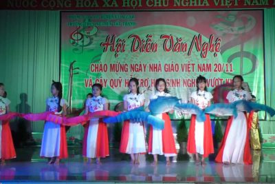 Video: Văn nghệ chào mừng 20/11 trường THCS Nguyễn Tất Thành Cư M’gar Đăk Lăk